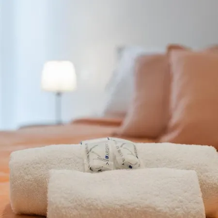 Apartment Luxury By The Sea - Design With Ac
